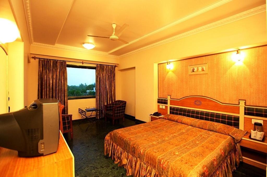 Brijwasi Royal Hotell Mathura Eksteriør bilde