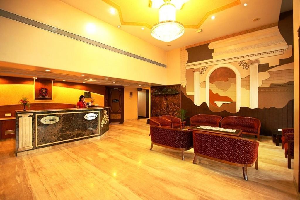 Brijwasi Royal Hotell Mathura Eksteriør bilde